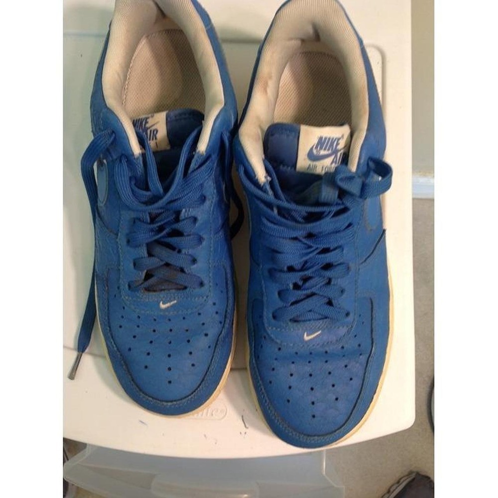 – Nike Air Force 1 Low (Men 8, Blue)
